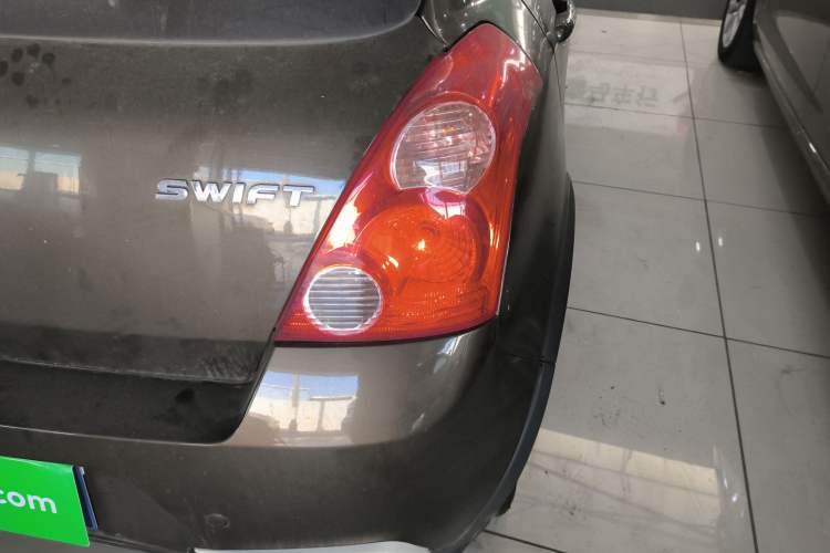 Used Suzuki Swift 2015 1.5L Automatic Limited Edition
