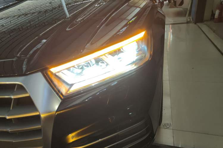 Used Audi Q5L 2018 45 TFSI Prestige Fashion Edition China VI Emission Standard
