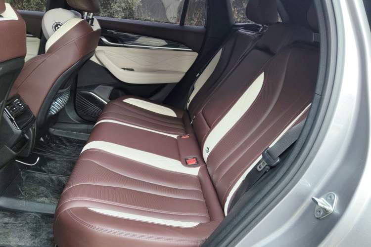 Used Geely Auto Monjaro L 2021 2.0TD DCT EVO Two-Wheel Drive Prestige Version
