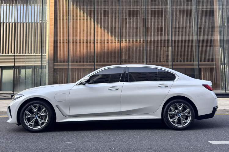 Used BMW i3 2022 eDrive 35 L
