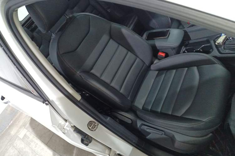 Used Volkswagen Tharu 2021 280TSI Two-Wheel Drive Comfort Edition