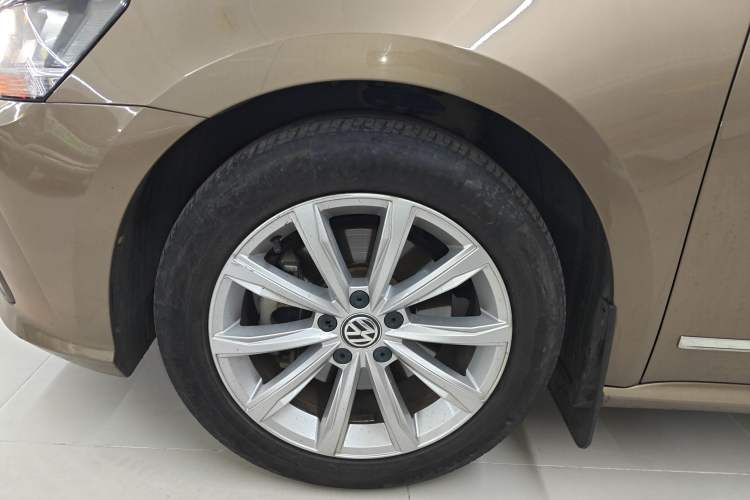 Used Volkswagen Passat 2017 330TSI DSG Luxury Edition
