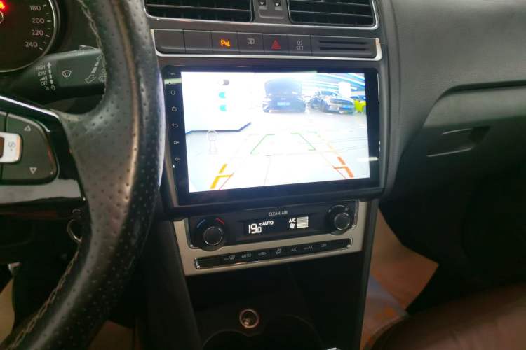 Used Volkswagen Polo 2016 1.6L Cross Polo Automatic