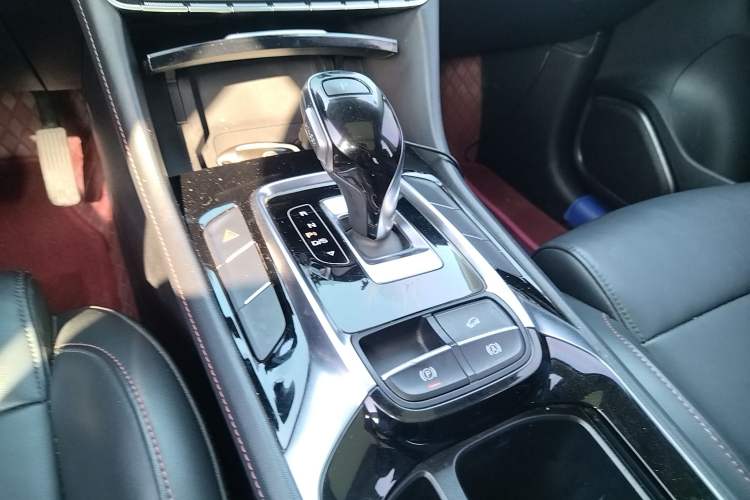 Used MG HS 2019 20T Automatic Two-Wheel Drive Luxury Edition China VI Standard