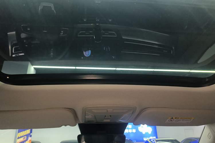 Used Hongqi HS5 2023 2.0T Four-Wheel Drive Flagship Pro Edition
