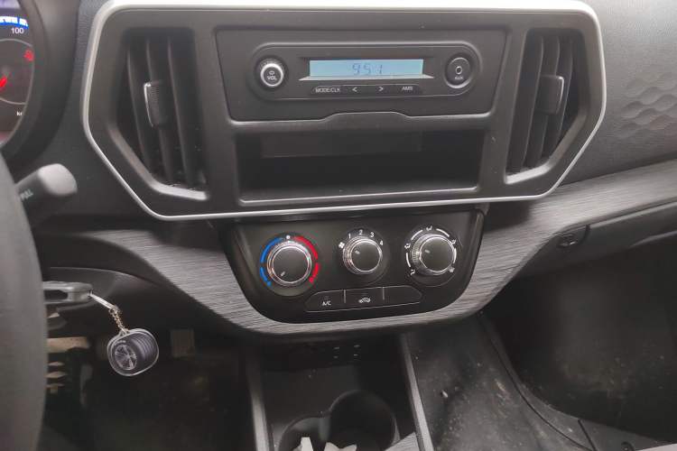 Used Chana Ruixing M80 2021 1.6L Comfort Version 2-Seater Single-Steaming Air-Conditioned China VI Standard Flat Roof with Lift-Up Rear Door DAM16KR
