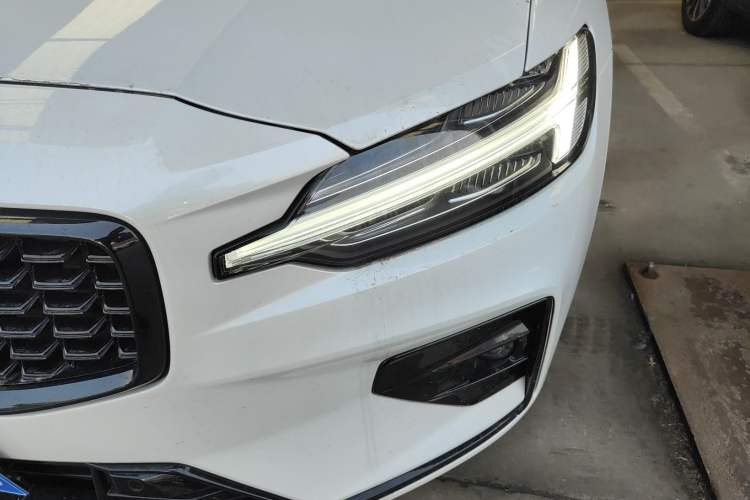 Used Volvo S60 2025 B5 Zhiya Sport Edition