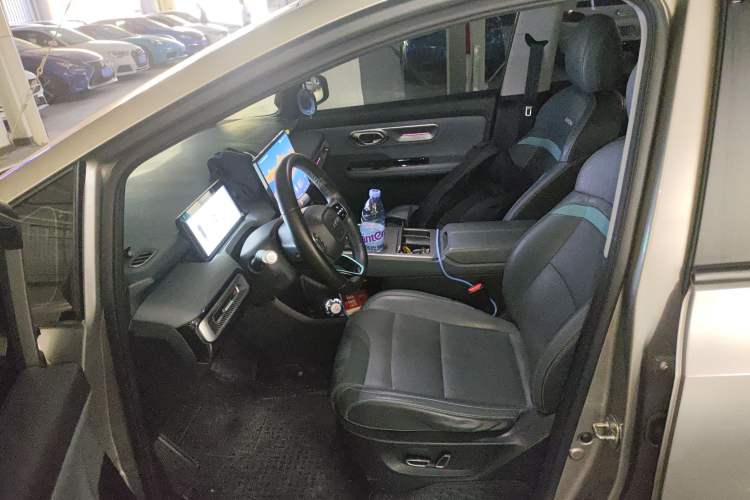 Used AION Y 2023 Plus 610 Smart Edition Ternary Lithium
