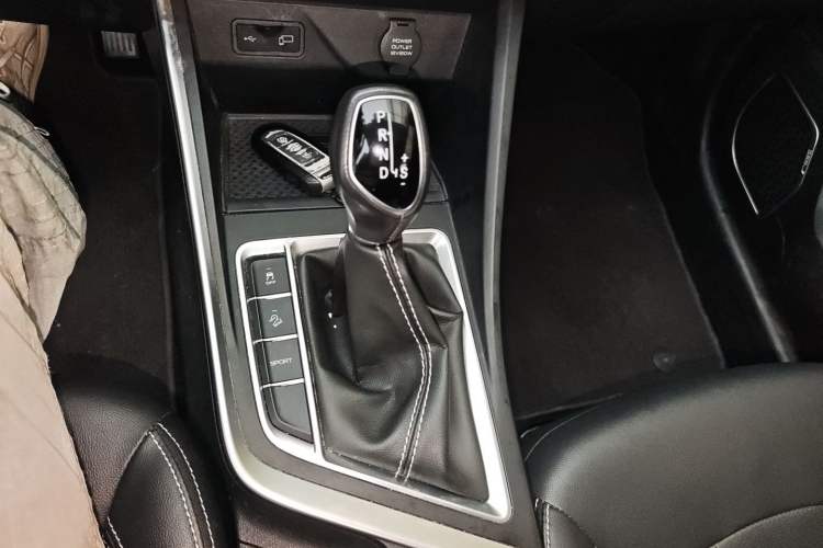 Used Geely Auto Vision X3 2019 Upgraded Model 1.5L CVT Elite Version
