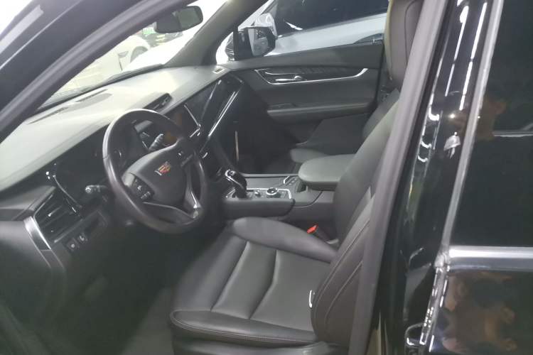 Used Cadillac XT6 2021 2.0T 6-Seater Two-Wheel Drive Luxury Version
