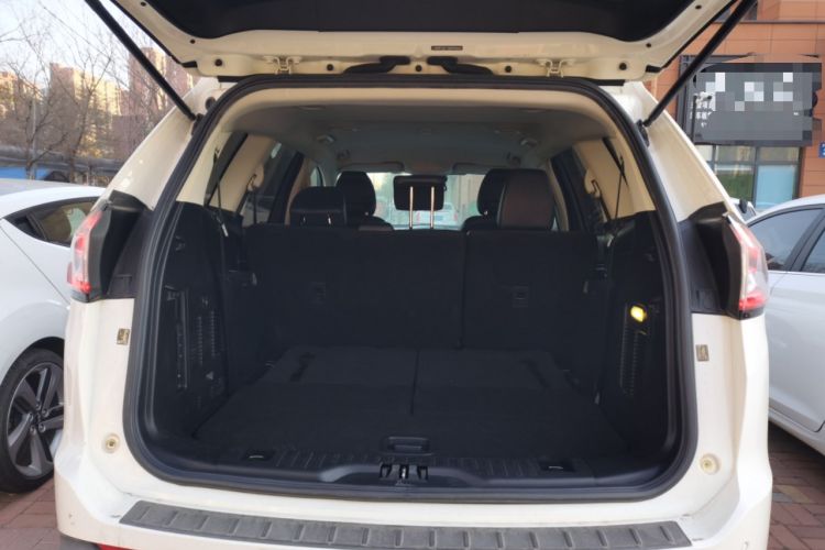 Used Ford Edge 2015 2.0T GTDi Two-Wheel-Drive Platinum Edition
