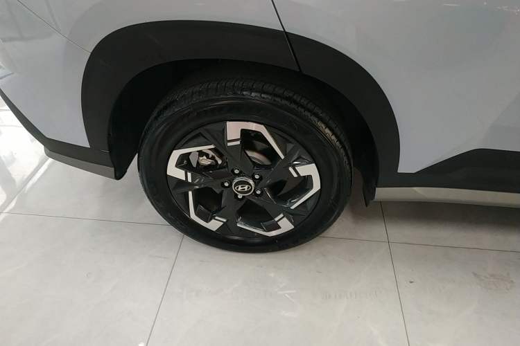 Used Hyundai ix35 2023 Musso 2.0L Flagship Edition TOP
