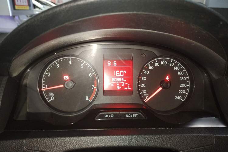 Used Volkswagen Santana 2016 1.6L Manual Fashion Edition