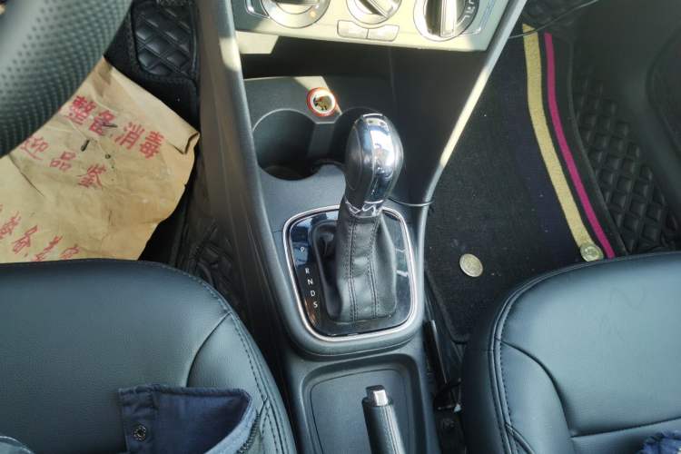 Used Volkswagen Polo 2016 1.6L Automatic Comfort Model
