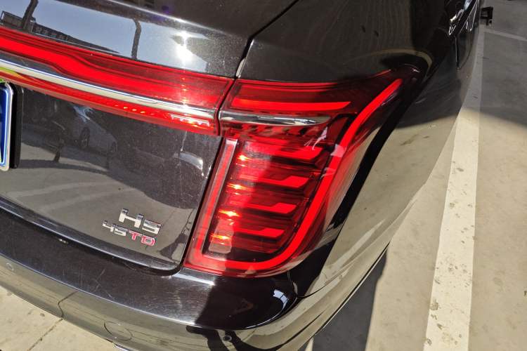 Used Hongqi H9 2022 2.0T Smart Connect Flagship Edition