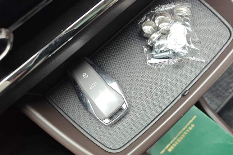 Used JAC Yiwei 3 2023 505km Pro