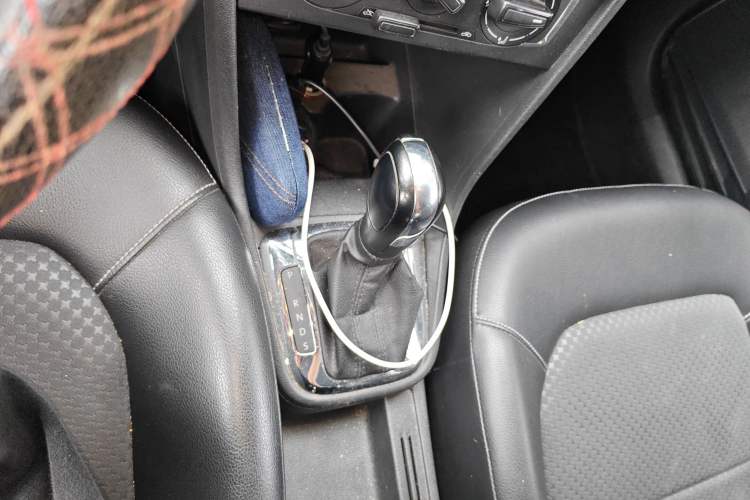 Used Volkswagen Santana 2015 Haval H6 1.6L Automatic Comfort Model
