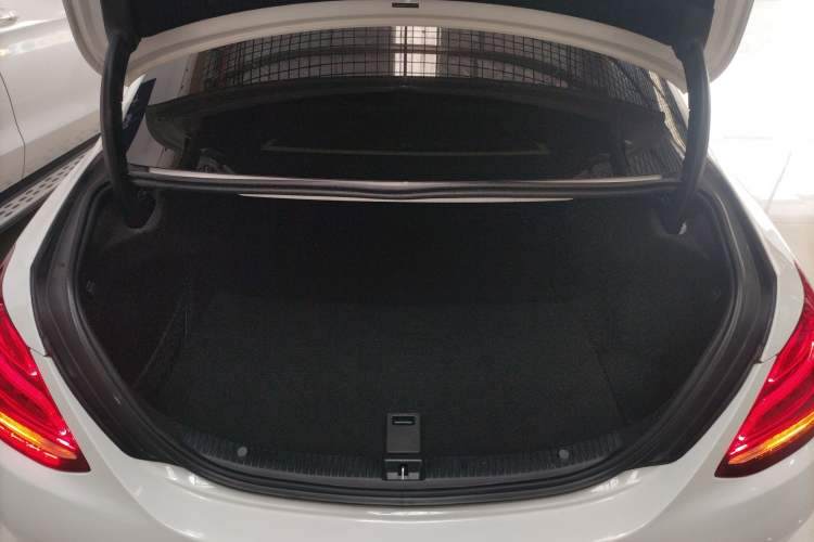 Used Mercedes-Benz C-Class 2017 Restyled C 180 L Fashion Edition Sport Version
