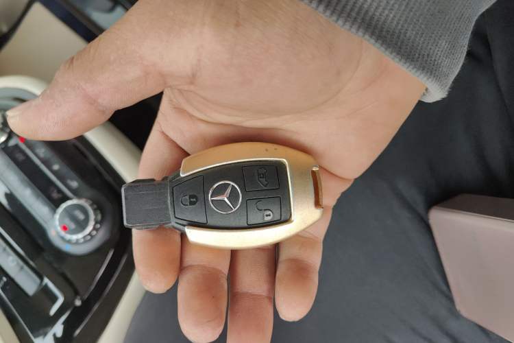 Used Mercedes-Benz Vito 2016 2.0T Business Edition
