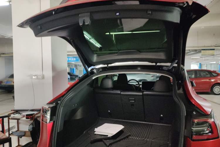 Used Tesla Model Y 2022 Rear-Wheel-Drive Version