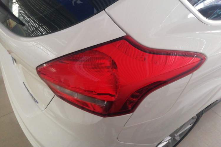 Used Ford Focus 2018 Hatchback Classic EcoBoost 180 Automatic Elite Model