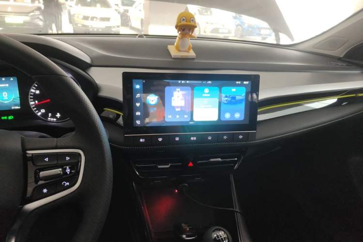 Used Roewe i5 2021 1.5L Manual Comfort Edition
