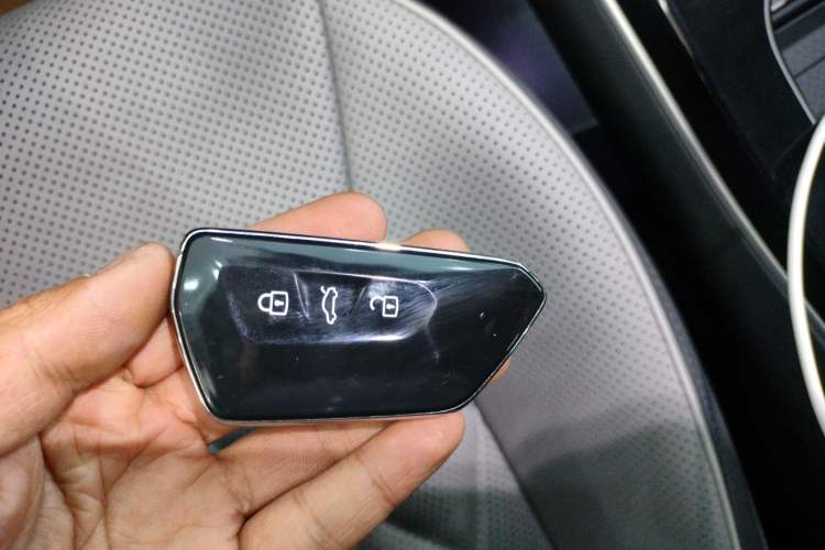 Used Volkswagen Talagon 2024 380TSI All-Wheel Drive R-Line Cruise Edition
