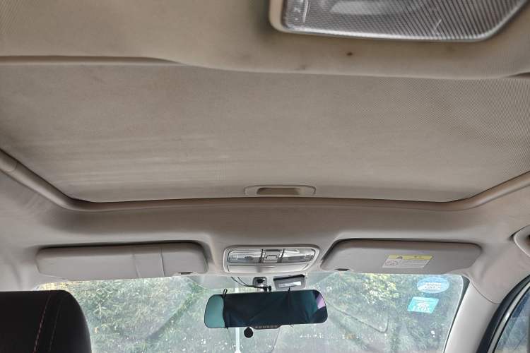 Used Changan CS35 2015 1.6L Automatic Luxury Model China V Standard