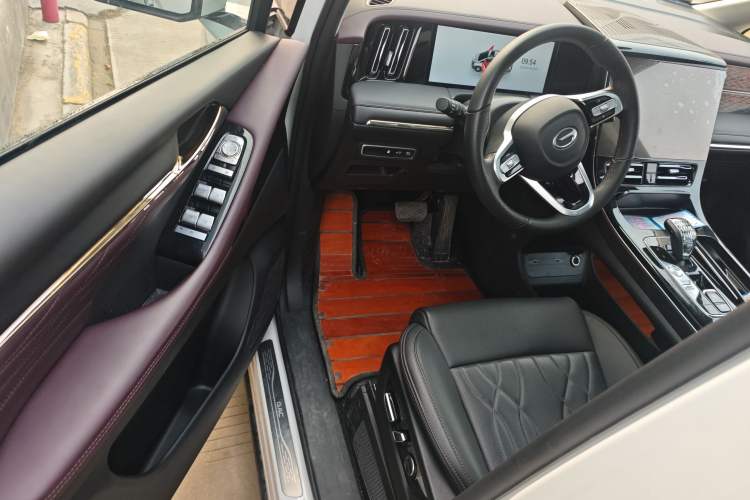 Used GAC Trumpchi M8 2024 Master Series Super Hybrid Edition
