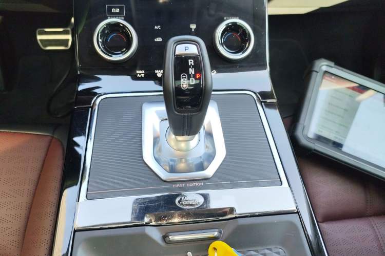 Used Land Rover Range Rover Evoque 2021 Range Rover Velar L 249PS R-Dynamic First Edition
