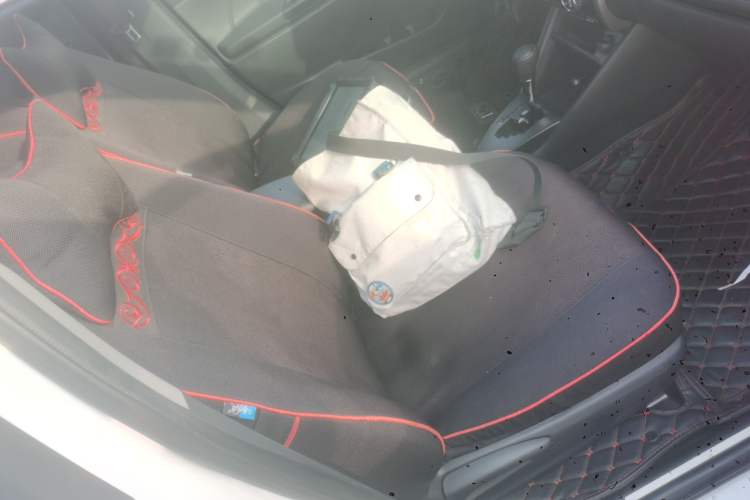 Used Toyota YARiS L 2019 1.5E CVT Dynamic Edition China VI compliant