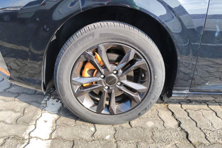 Used Dongfeng Aeolus Yixuan 2023 Mach Edition 1.5L Automatic Chasing Shadow Version
