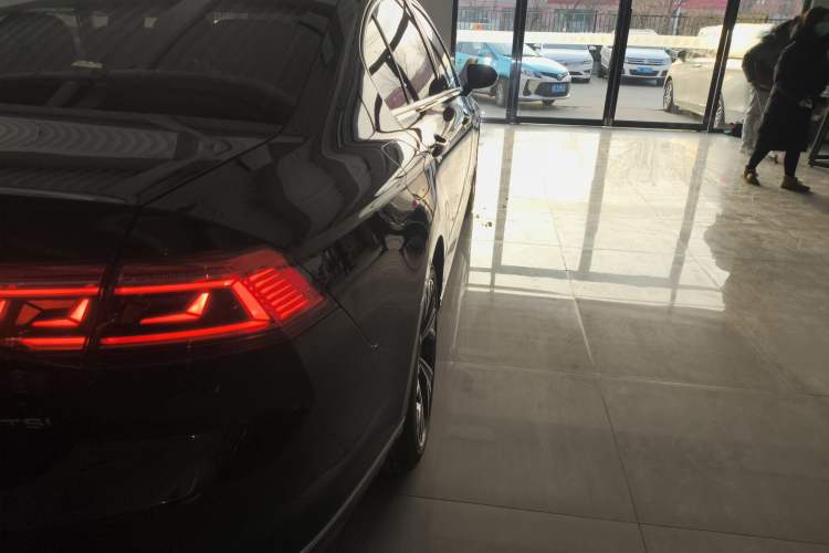 Used Volkswagen Magotan 2020 330TSI DSG Luxury Edition
