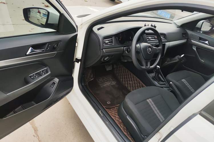 Used Volkswagen Lavida 2019 Lavida Start 1.5L Automatic Trendy Version China VI Standard
