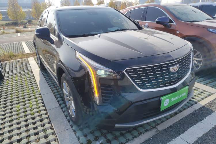 Used Cadillac XT4 2022 28T Two-Wheel-Drive Luxury Version
