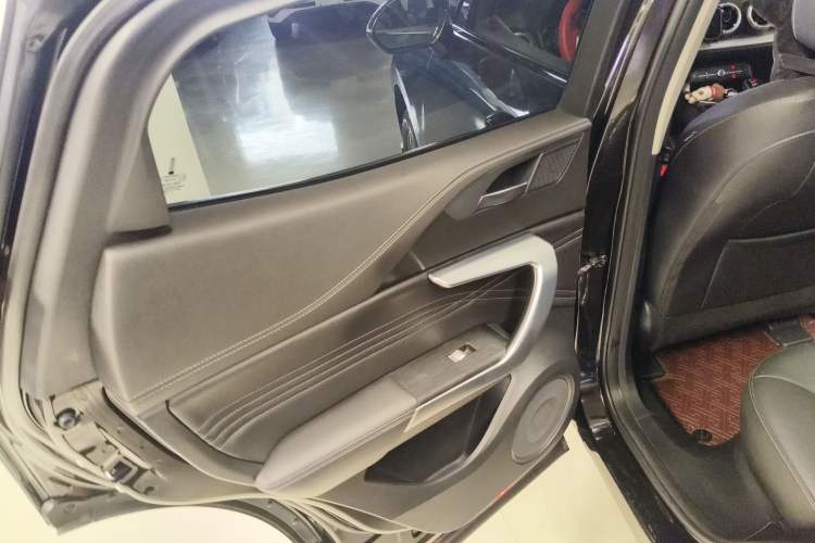 Used Wey VV5 2020 1.5T Two-Wheel Drive Smart Pioneer
