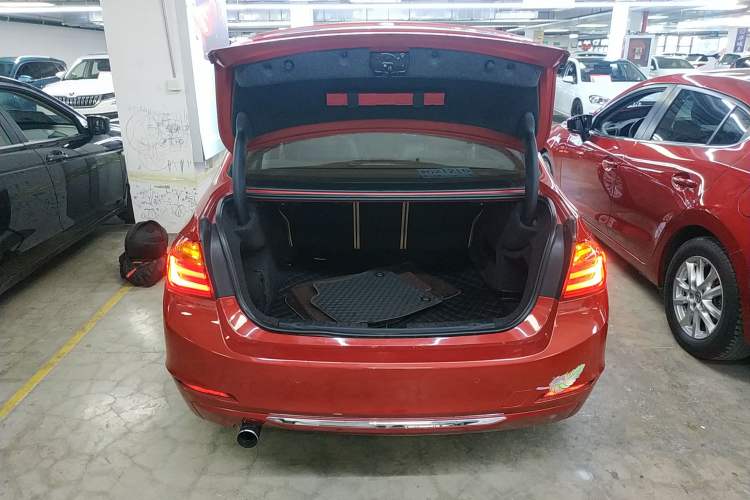 Used BMW 3 Series 2013 320Li Fashion Model