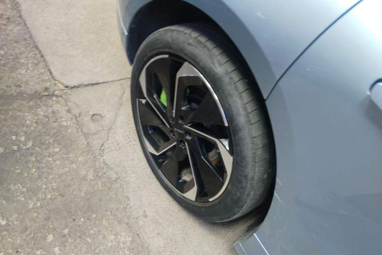 Used Zeekr 001 2023 WE Edition 100 kWh
