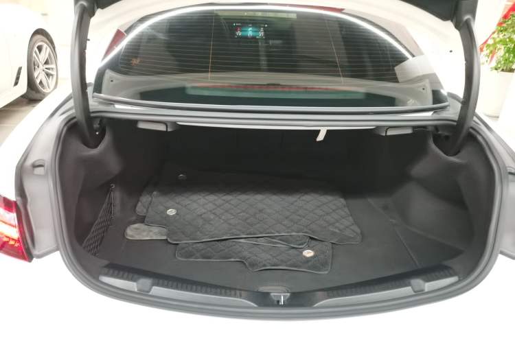 Used Mercedes-Benz E-Class 2021 E 260 Coupe
