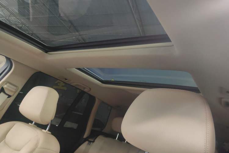 Used Mercedes-Benz GLK-Class 2015 GLK 260 4MATIC Dynamic Edition Ultimate Version
