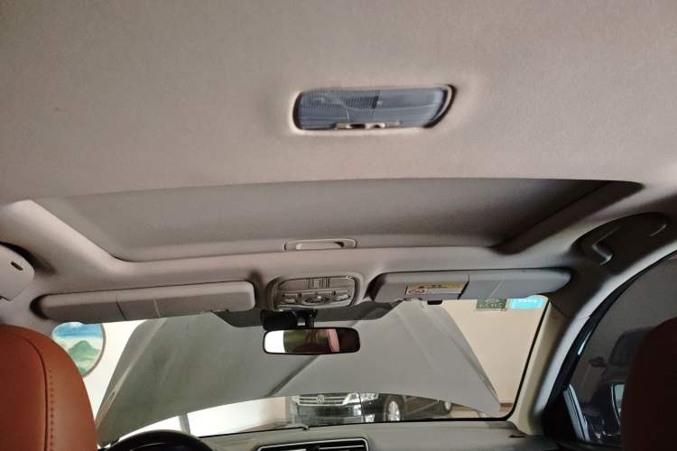 Used Haval H6 2015 Sport Edition 1.5T Automatic Two-Wheel Drive Luxury Model
