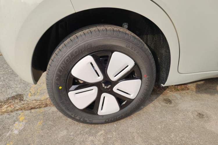 Used Wuling Hongguang MINIEV 2025 Four-Door Version Zhenxiang+ Edition
