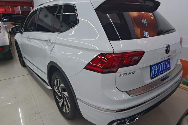 Used Volkswagen Tiguan L 2024 Outstanding Model 330TSI Automatic Two-Wheel Drive R-Line Dragon Glory Edition
