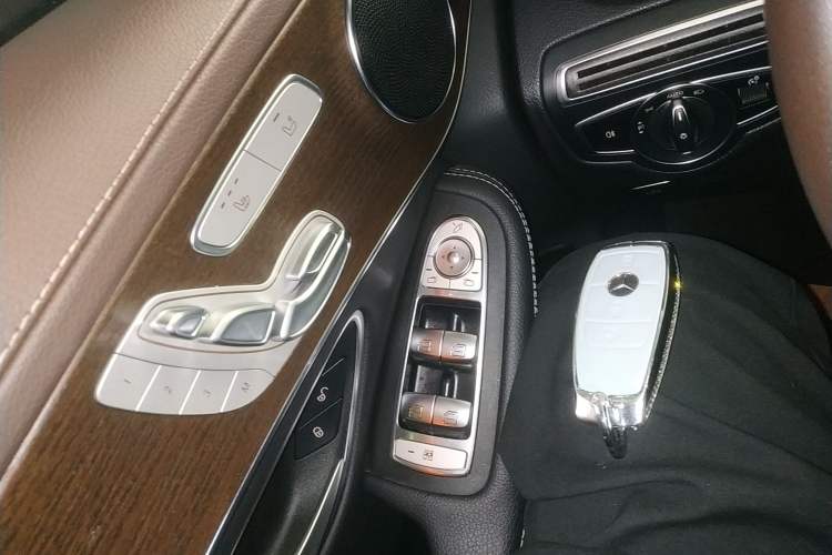 Used Mercedes-Benz GLC 2022 Refreshed GLC 300 L 4MATIC Dynamic Edition Prestige Version