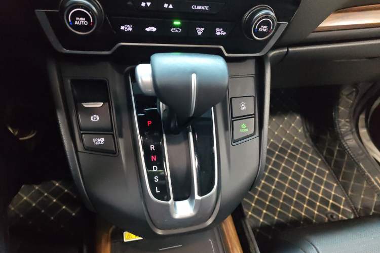 Used Honda CR-V 2021 240TURBO CVT 2WD Fashion Edition
