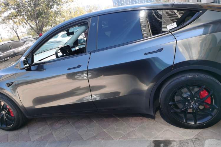 Used Tesla Model Y 2023 Rear-Wheel-Drive Version
