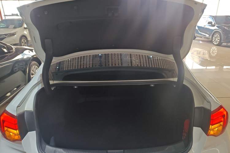 Used Buick Regal 2019 Revised 20T Luxury Version China VI Standard
