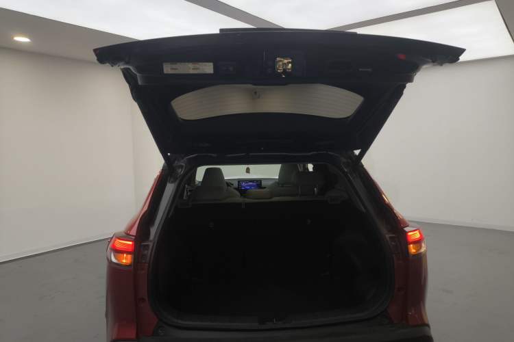 Used Toyota FRONTLANDER 2023 2.0L Smart Electric Hybrid Dual-Engine Deluxe Version
