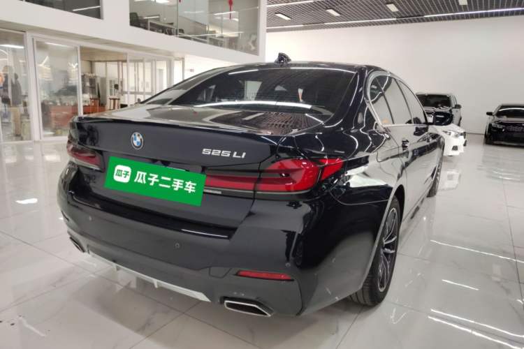 Used BMW 5 Series 2022 Restyled 525Li M Sport Package
