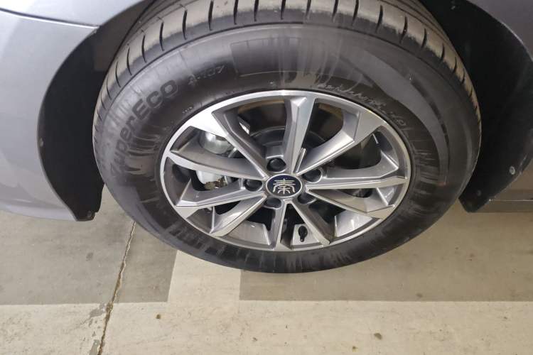 Used BYD Qin PLUS 2024 HONOR Edition DM-i 55KM Leading Model
